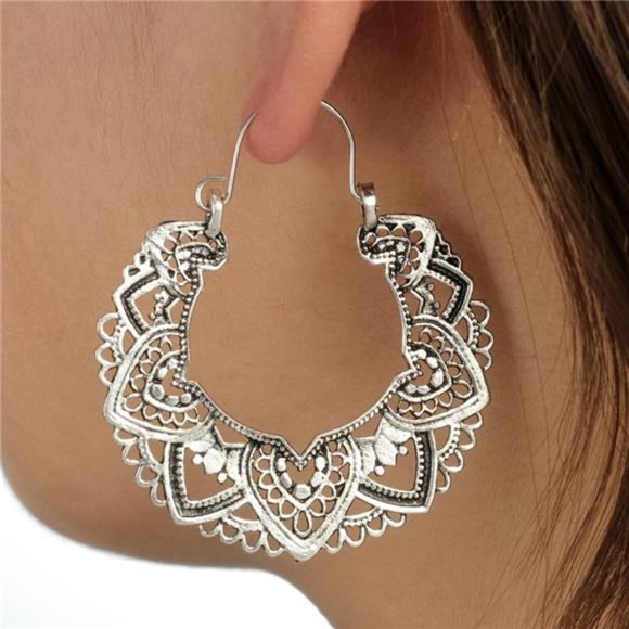 Women Boho Lotus Jewelry Ethnic Drop Earrings - Picture 1 of 3
